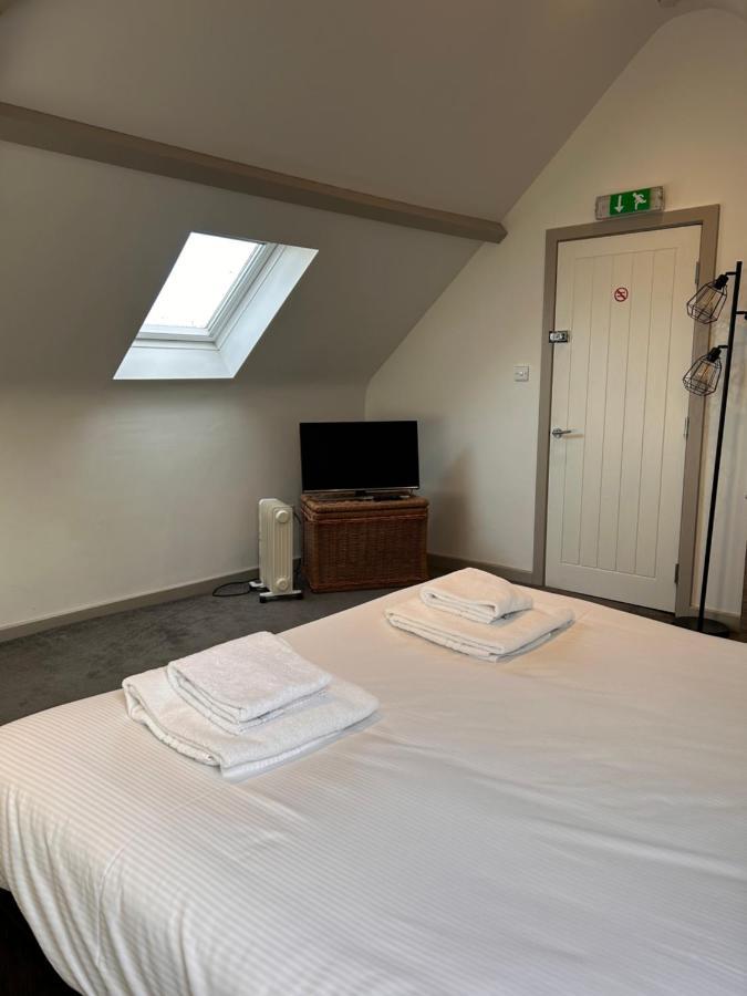 The Reynard Rooms @The Fox Inn Йорк Экстерьер фото